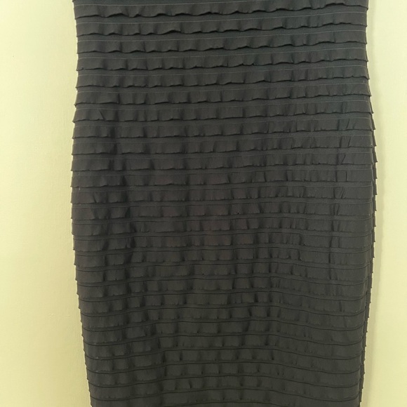 Banana Republic Womens Black Tiered Ruffle Dress Small Sheath Cocktail Stretch - Picture 9 of 15
